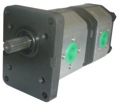 HIDRAULICA 720VAR10037 - BOMBA ENGRANAJE DOBLE KUBOTA 1LM27-12IM70BF-K4