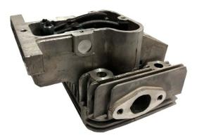 MOTORES LD LDA 109201003 - CULATA  4LD 820  CON VALVULAS Y BALANCINES